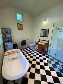 Stirling Cottage - Image 2