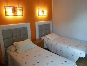 Casa Rivas con piscina abierta todo el ano - Image 5