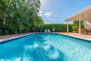 Family Fun Beach Villa Near the Intercoastal - Image 2