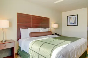 Cobblestone Inn & Suites Steele - Image 3