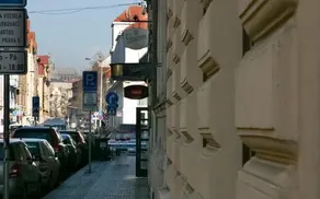 Romance In Prague - Image 4
