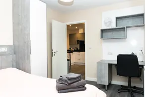 Magna House Apartments - Image 2