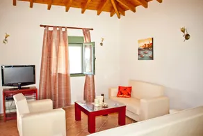 Aselinos Suites - Image 5