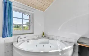 3 Bedroom Beautiful Home In Skjern - Image 5