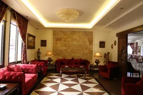 Pine View Hotel - Image 3