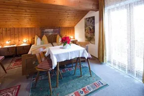 Haus Mary - Image 4
