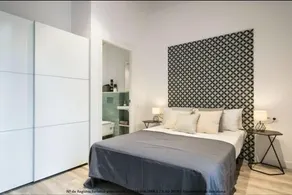 Design Apartment Plaza Catalunya - Image 2