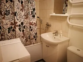 Convenient Central Apartment - Image 3