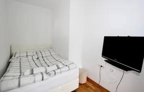 Apartment Maple - Image 2