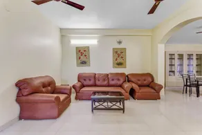 King s Court by Blessings Hospitality - Image 3