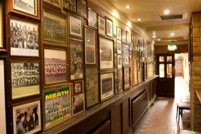 O'Loughlin's Hotel - Image 3