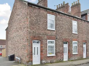 Cottage On The Green - Image 3