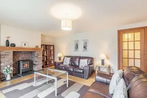 Hurst Cottage - Image 2