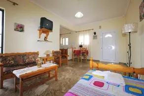 Olympia - Image 4