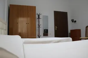 Arso Studio Tirana - Image 2