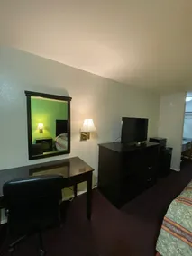 Americas Best Value Inn Jasper - Image 4