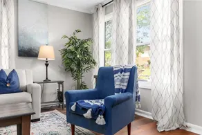 21st Street Evergreen Charm - Image 3