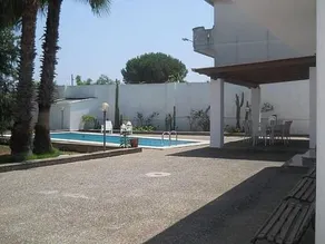 Villa Leonardo Sleeps 12 - Image 2