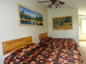 Fair Haven Motel & Cabins - Image 4