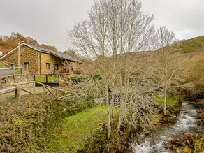 Secluded Cottage in Villanueva de Oscos with Private Garden - Image 4