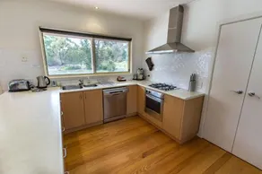 Acacia lakehouse - Image 4