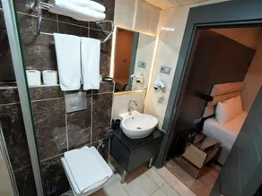 A Palace Hotel & Suites - Image 3