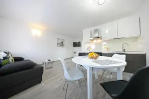 Apartmani NEVA, Pridraga - Image 3