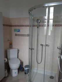 Belle Chambre Dans Maison Atypique - Image 2