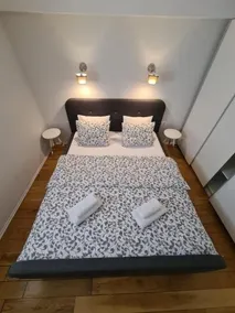 Arsenal Apartments - Image 1