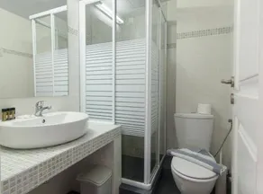 Miké Hotel - Image 3
