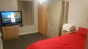 Lower Cathedral Road Apartment - Image 2