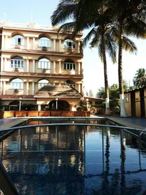 Sea Shell Resort - Image 2