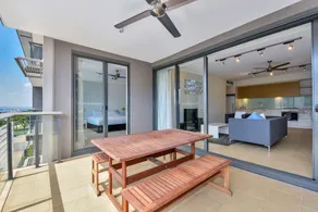 Waterfront Pearl Suite 2 Bed Luxury Apt - Image 2