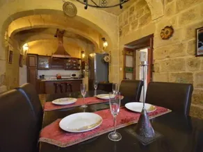 Number 19 Executive Suites - Image 1