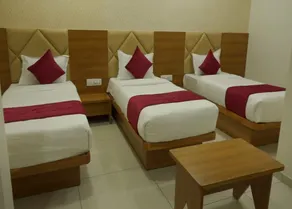 Hotel Royal Blue Jalisana - Image 4