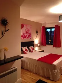 Courtyard Apartments - Image 5