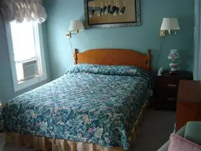 Maplehurst Inn - Image 3