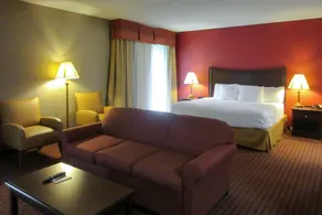 Red Roof Inn & Suites Owego - Image 5