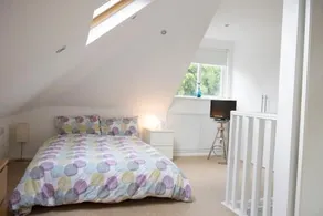 Jaffas Loft Room - Image 5