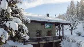 Chalet Falcon (Le Chable/Verbier) Ski-In + Jacuzzi - Image 2