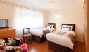 Claddagh House - Image 2
