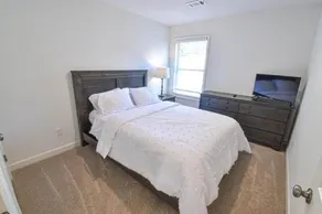 Charming & Comfy Close To Stadium & Campus Parents Game Weekend - Image 3
