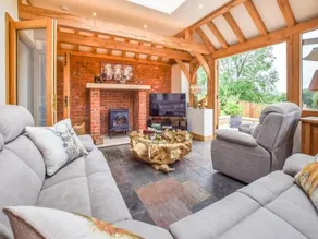 Hyde Tyning Cottage - Image 3