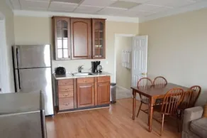 The Pelham Court - Image 2