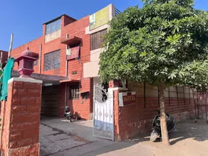 Oyo Devmahal Hotel - Image 4