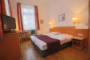 Hotel Restaurant Hambacher WInzer - Image 2