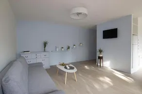 Blue city apartment - Image 2