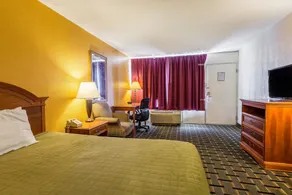 Rodeway Inn Denmark - Jackson - Image 3