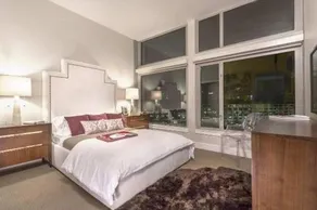 Oakwood 399 Fremont - Image 3