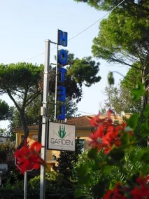 Hotel Garden - Image 5